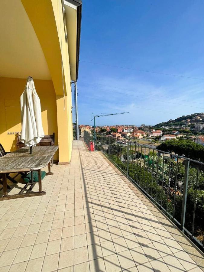 Sugheri Di Mare - By Ligooria Pietra Ligure Exterior foto